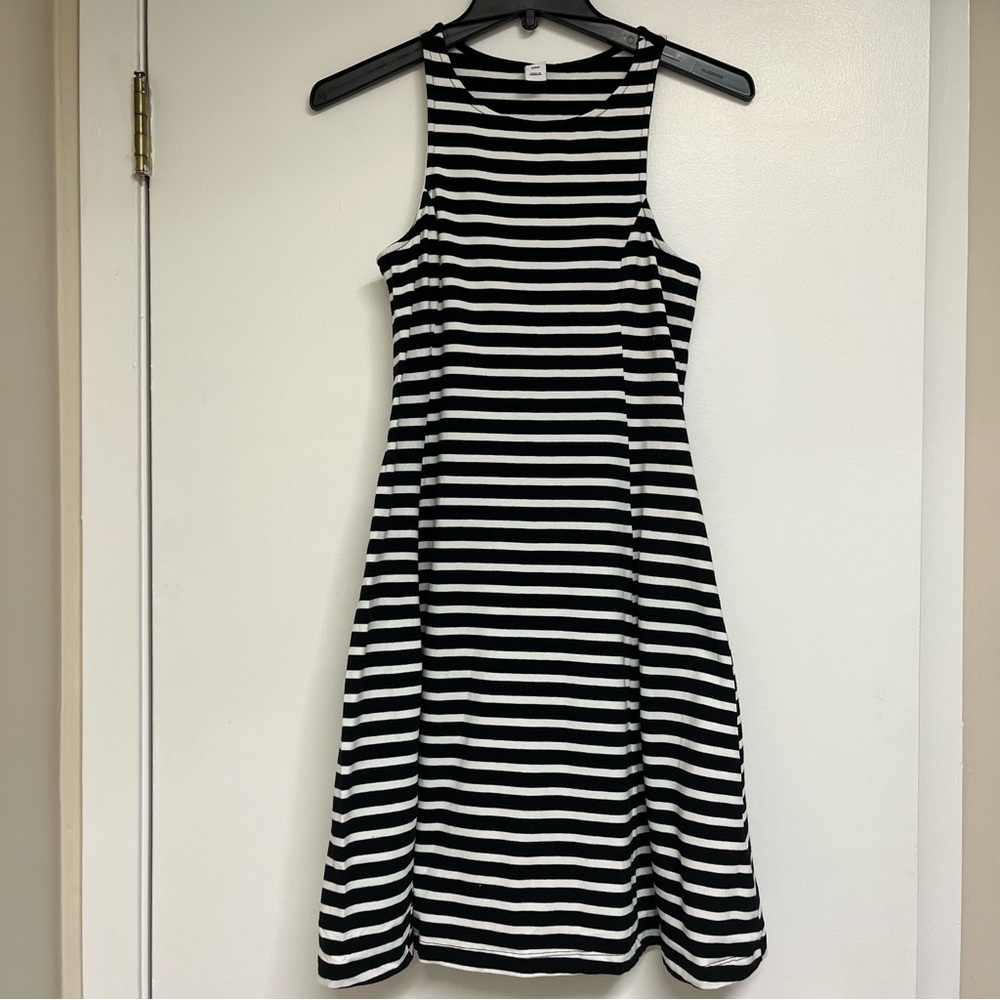 Old Navy Black & White Striped Midi Dress